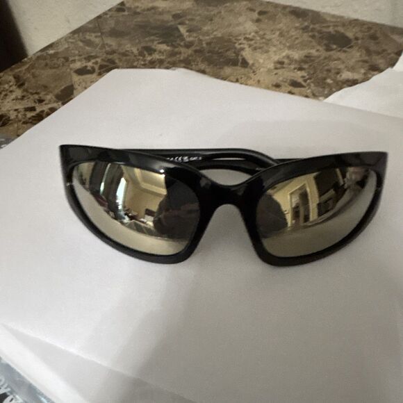 Marc Jacobs NYC 1984 Women’s Cat Eye Sunglasses Mirrored Gray, Black Frame main image 2